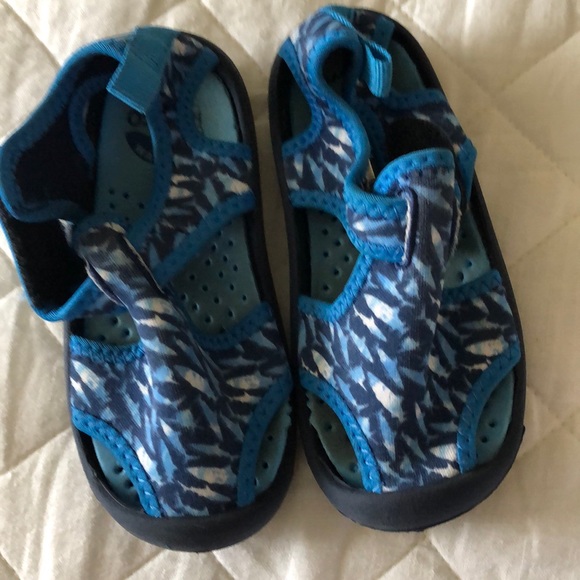 OshKosh B'gosh Other - OshKosh Boy’s Water Shoes
